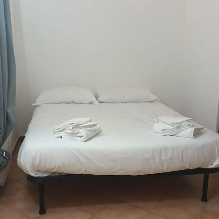 Casa N 2 Con Parcheggio Privato E Colonnina Ricarica Apartman Livorno Kültér fotó