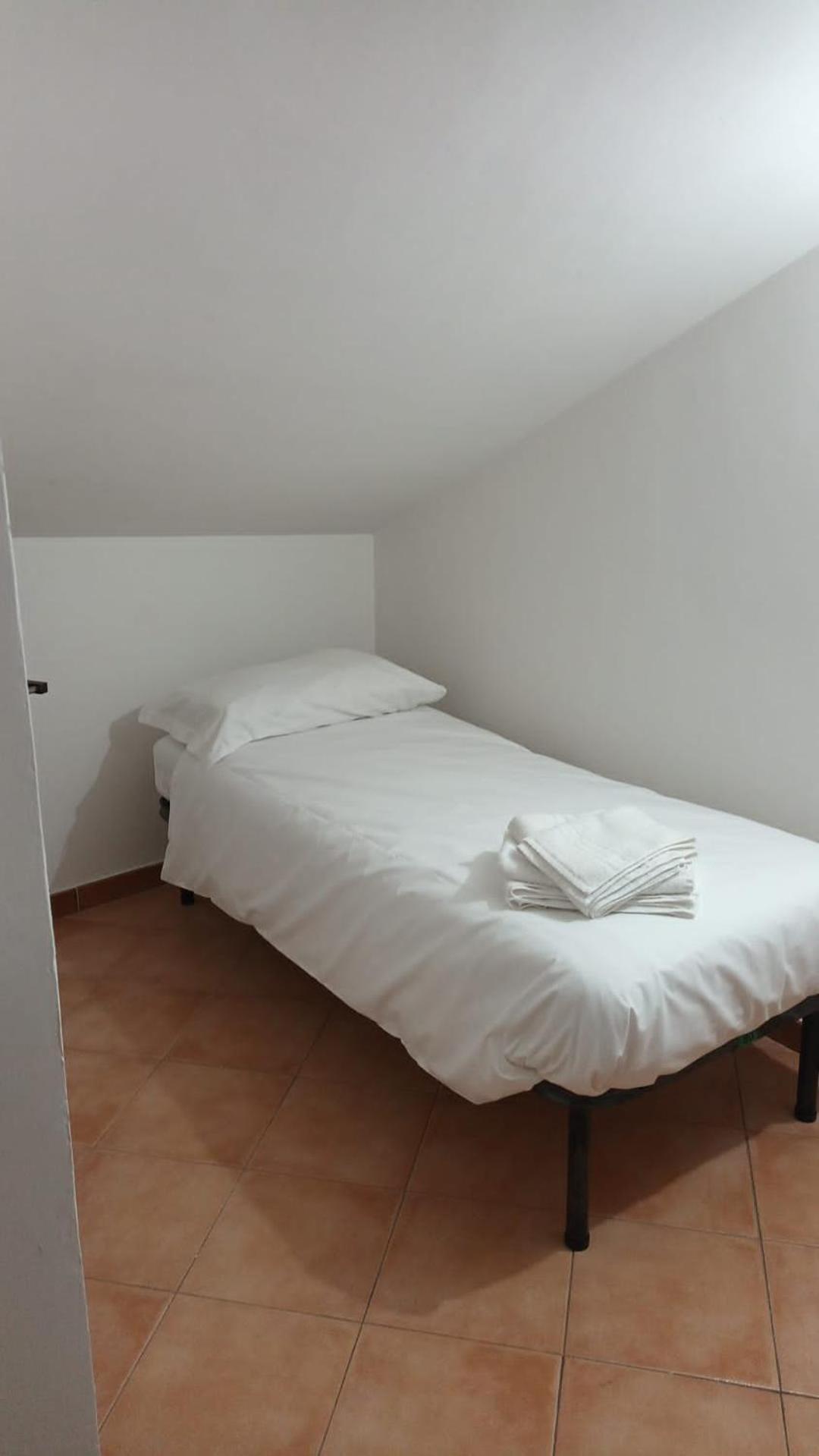 Casa N 2 Con Parcheggio Privato E Colonnina Ricarica Apartman Livorno Kültér fotó