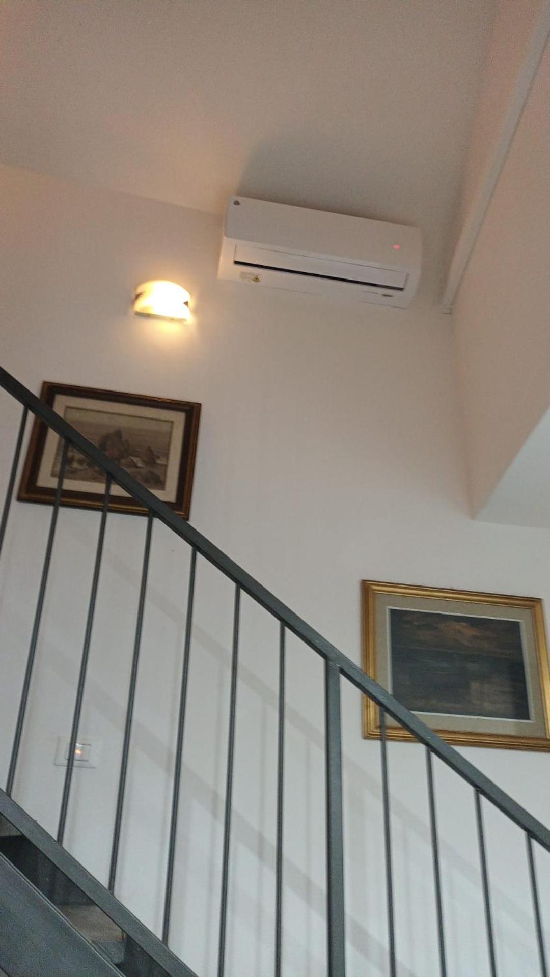 Casa N 2 Con Parcheggio Privato E Colonnina Ricarica Apartman Livorno Kültér fotó